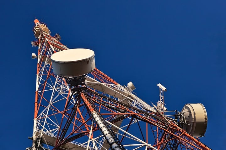 Telecommunication mast