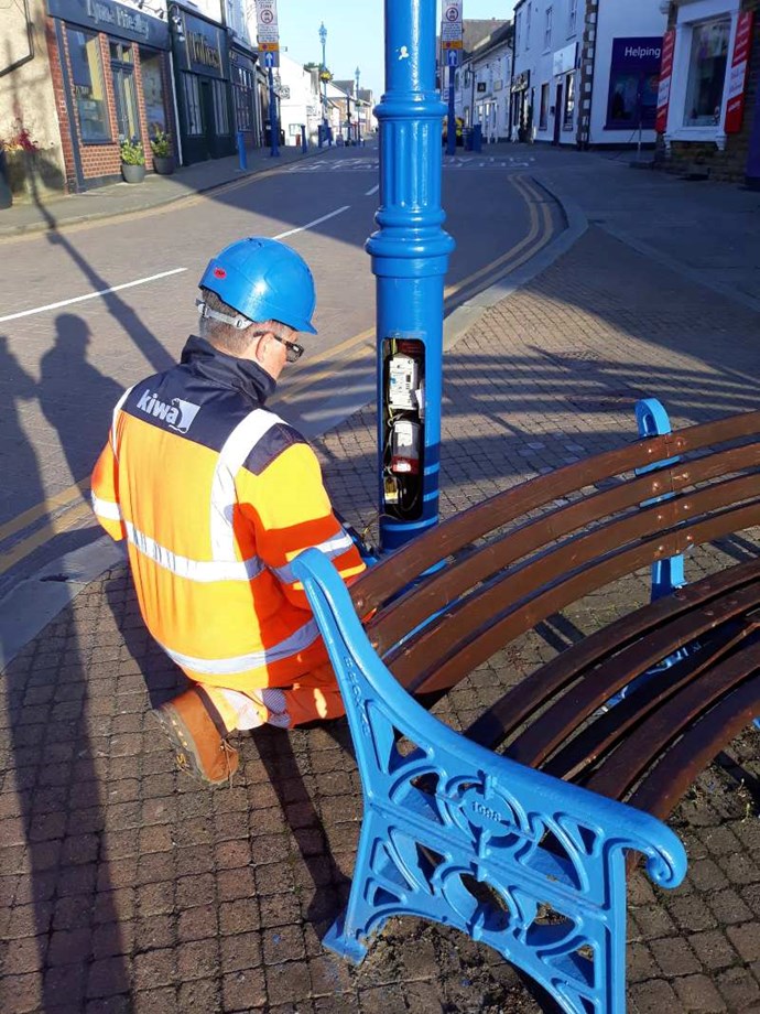 Kiwa-UK-lighting-column-inspection-1.jpg